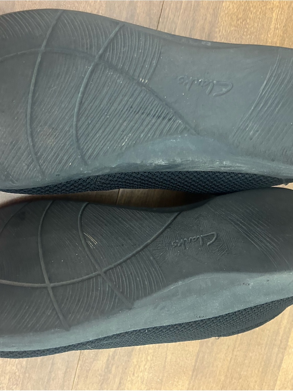 Clarks Women’s Black Knit Lace-Up Sneakers - Picture 3 of 7